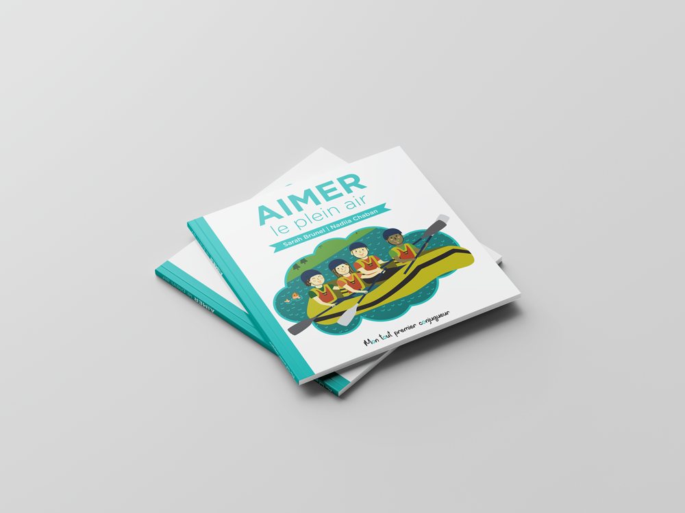 Aimer le plein air book on a table